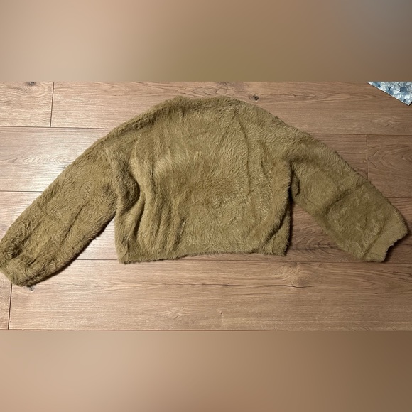Sammy Robinson x Princess Polly faux fur crew neck sweater - Picture 3 of 4